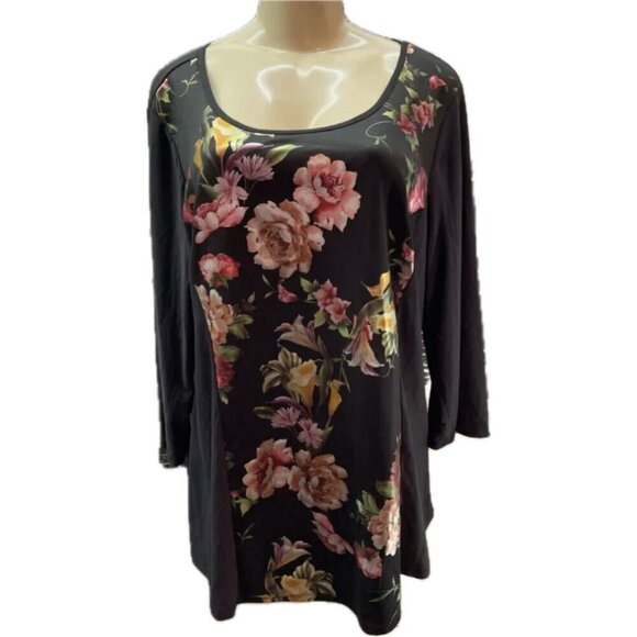 Sami & Jo +2X Black Foil Floral Print Round Neckline 3/4 Sleeve Popover Top - Picture 2 of 6